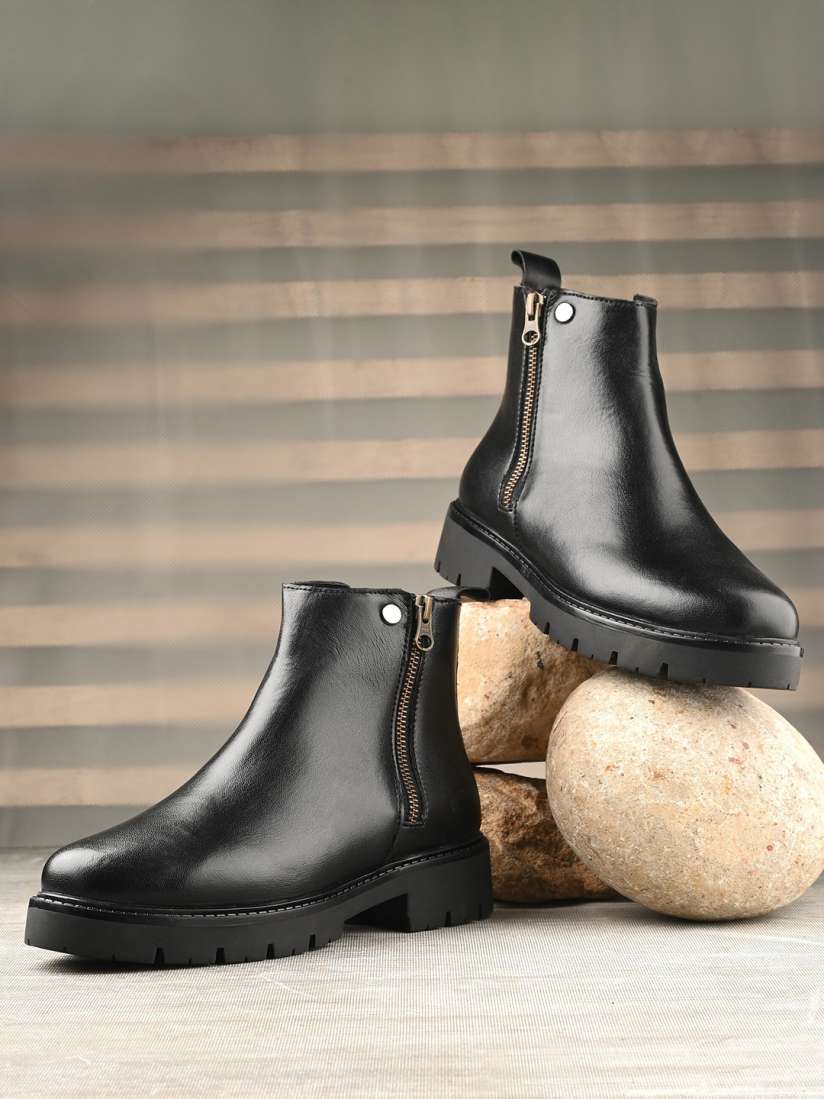 Chelsea boots myntra shop