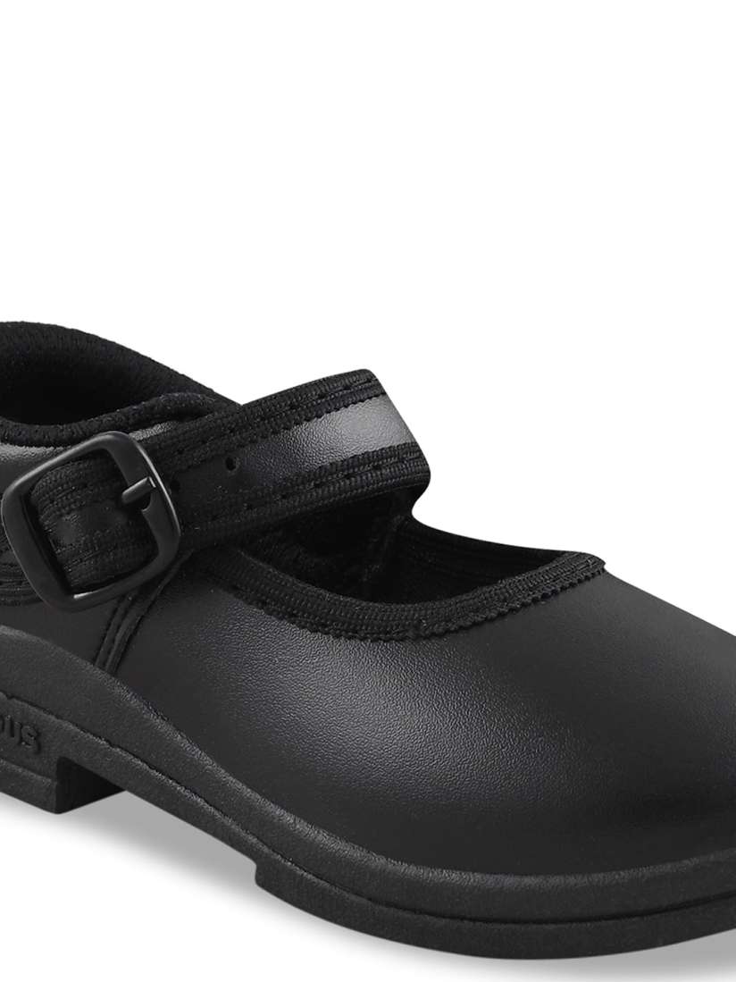 Buy Campus Girls Textured Buckled School Sneakers Casual Shoes for Girls 25683924 Myntra