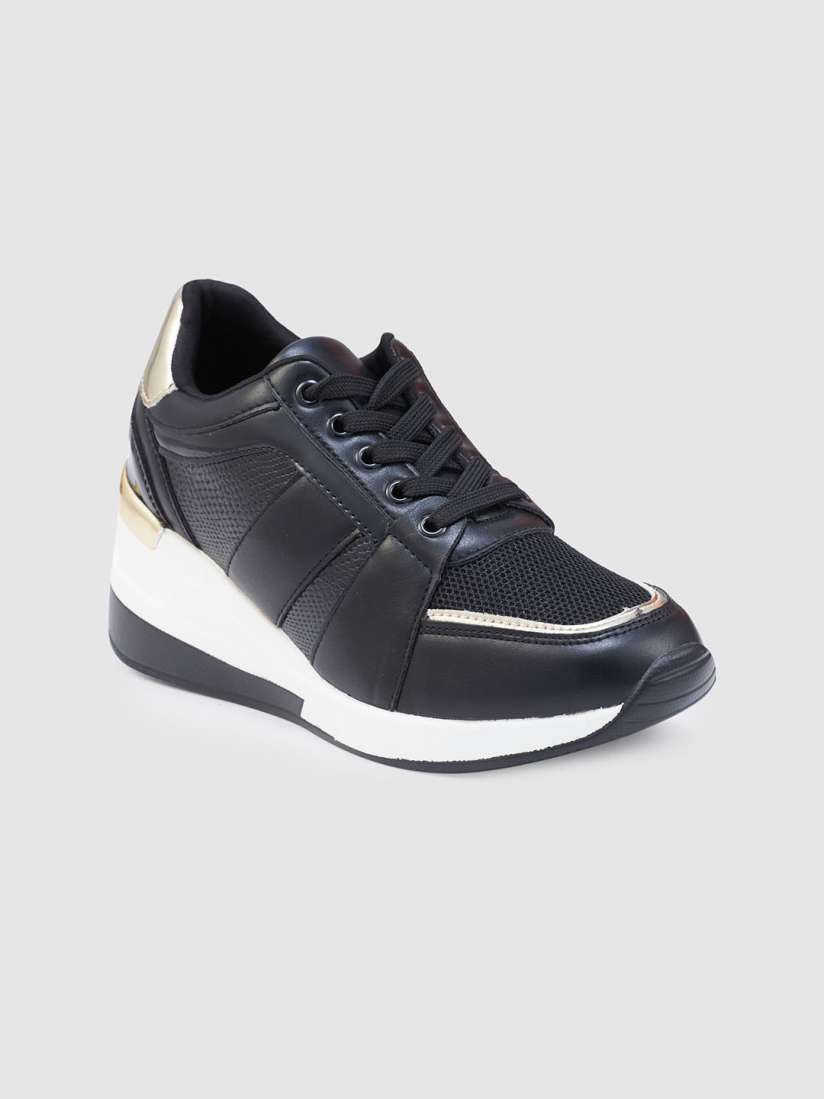 Sole and soul shoes store