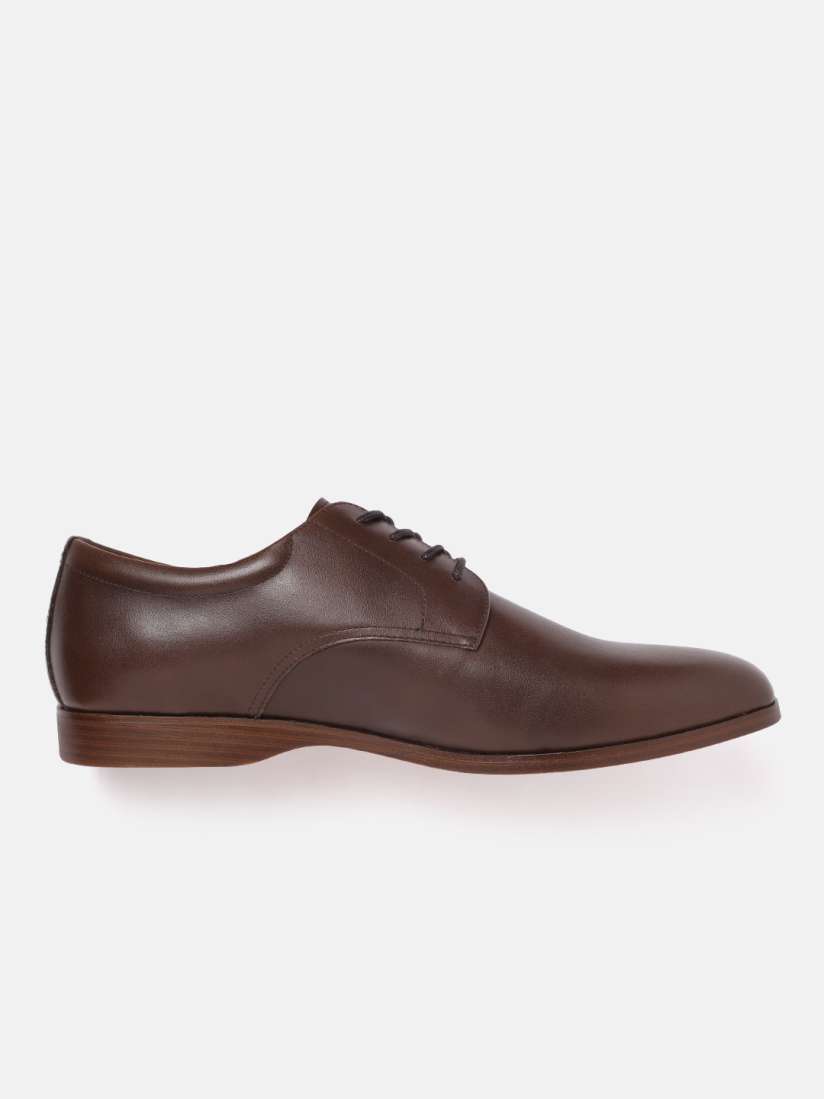 How to clean aldo leather shoes store