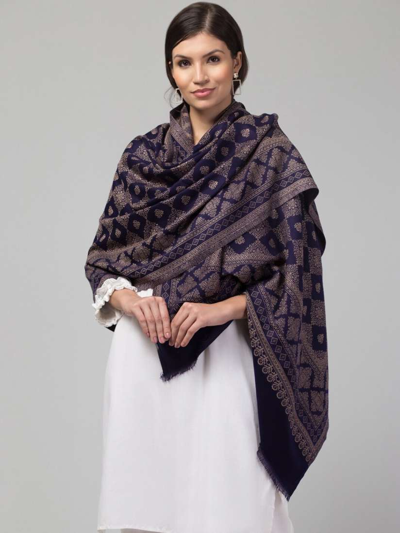 Myntra shawl shop