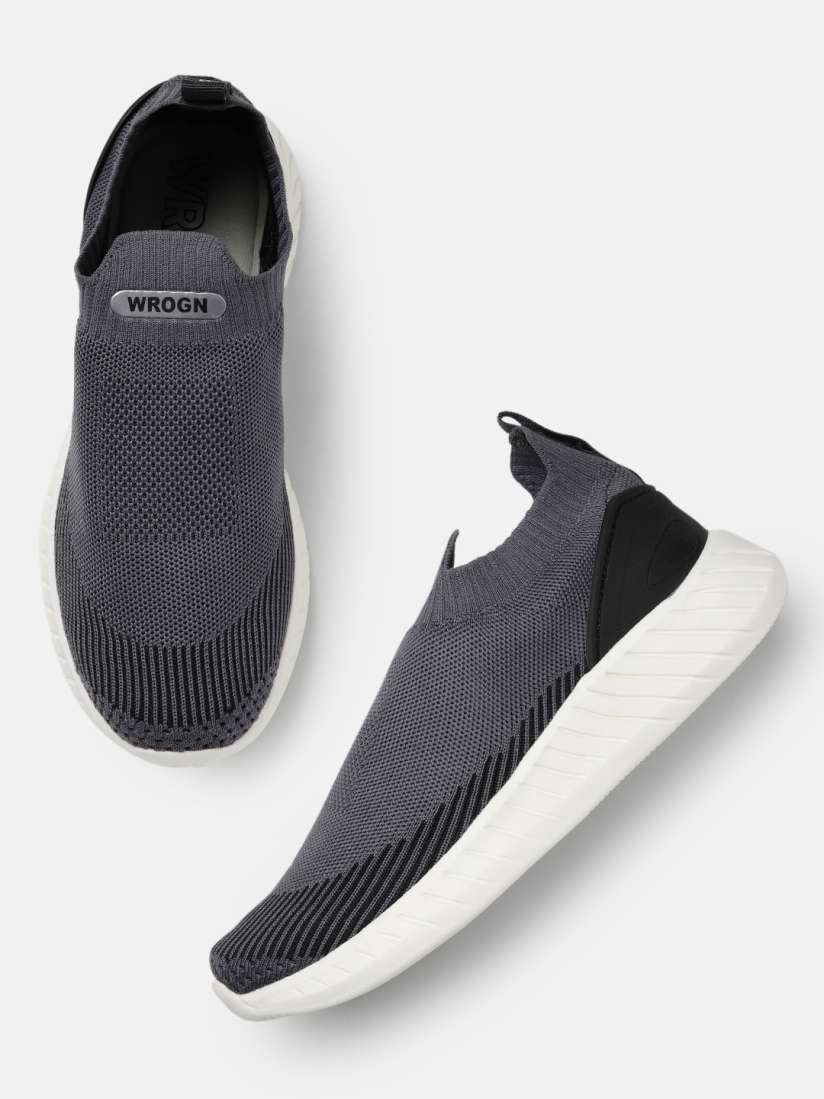 Wrogn slip on sneakers top