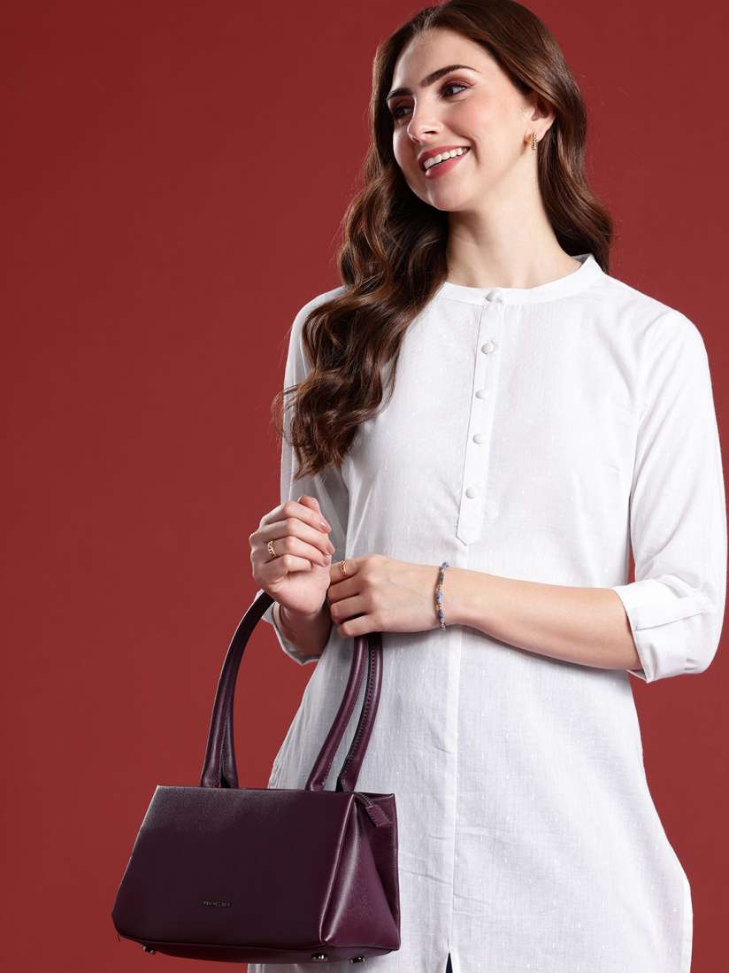 Women solid straight kurta outlet