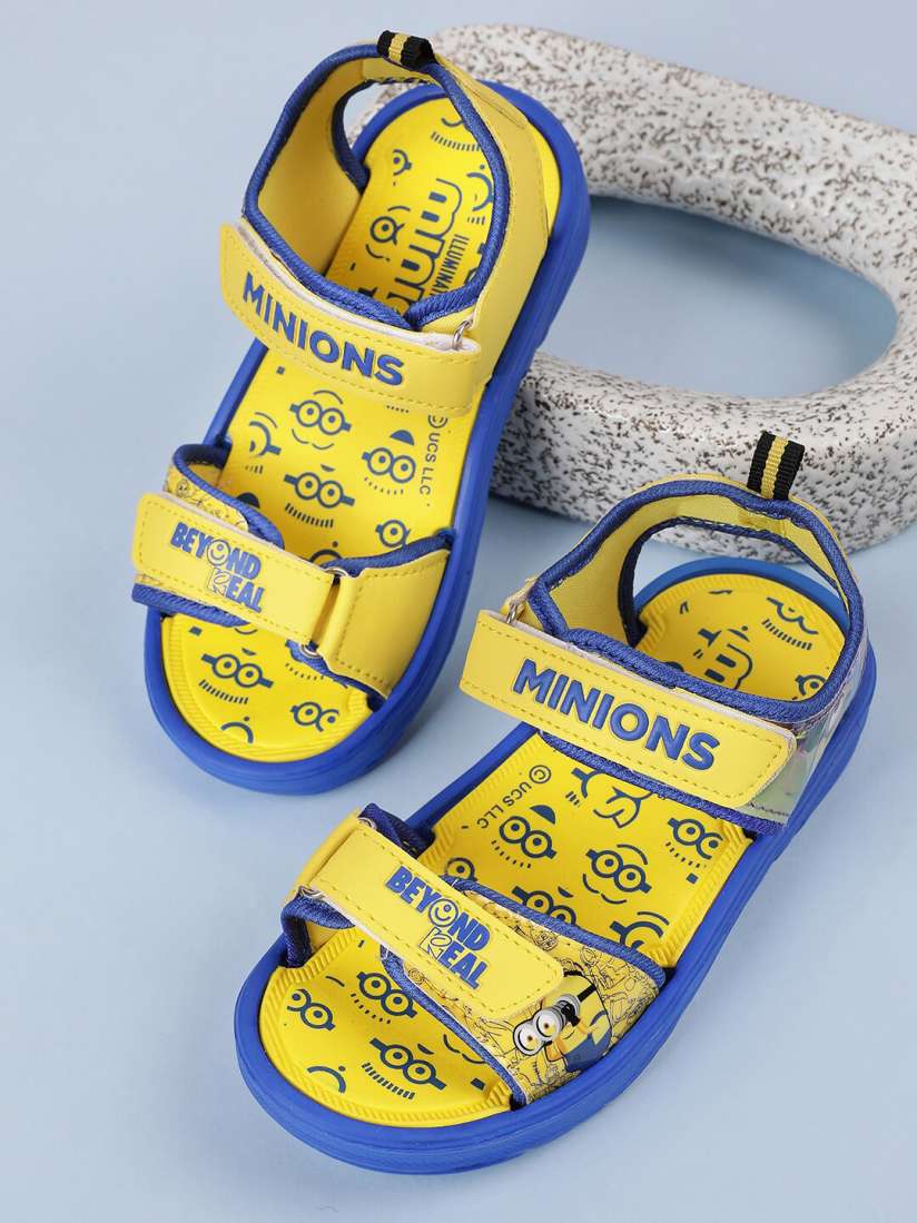 Sandal minions deals