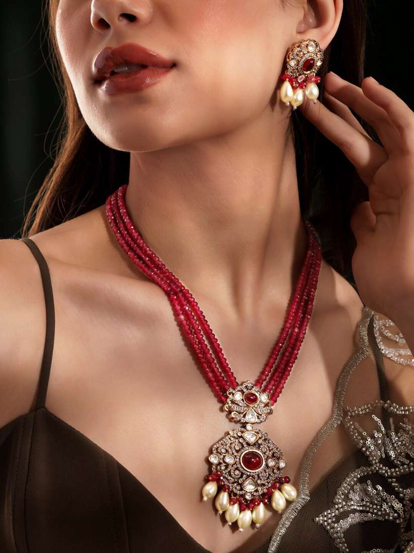 Necklace set on myntra on sale