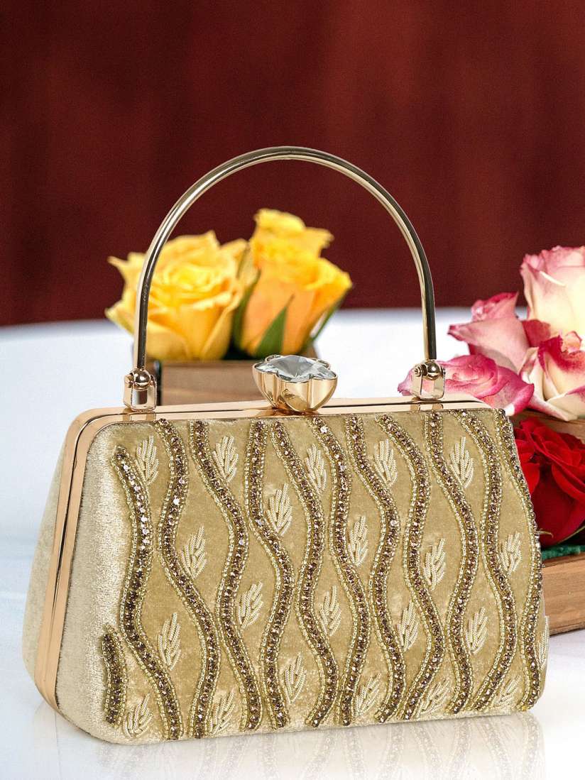 Clutches on myntra sales