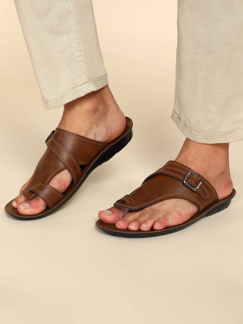 Buy Paragon Men Textured Lightweight Durable Comfort Sandals Sandals for Men 25796466 Myntra