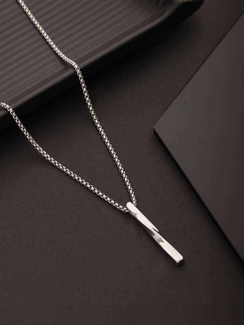 Myntra pendant deals