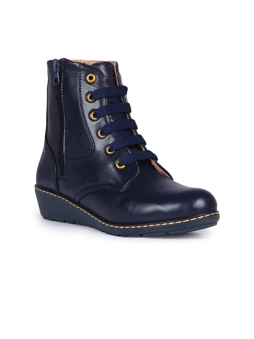 Roadster boots myntra clearance