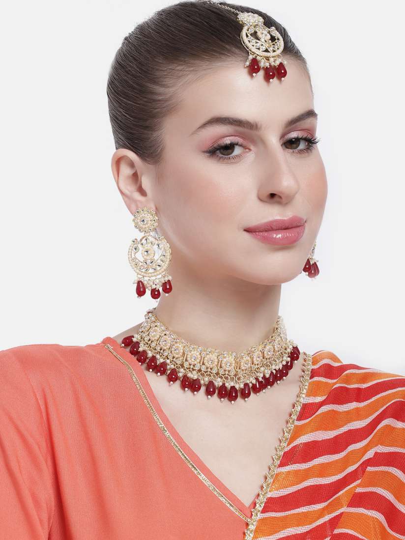 Buy Peora Women Gold Plated Kundan Studded Choker Necklace with Earrings Maangtikka Jewellery Set for Women 25822392 Myntra