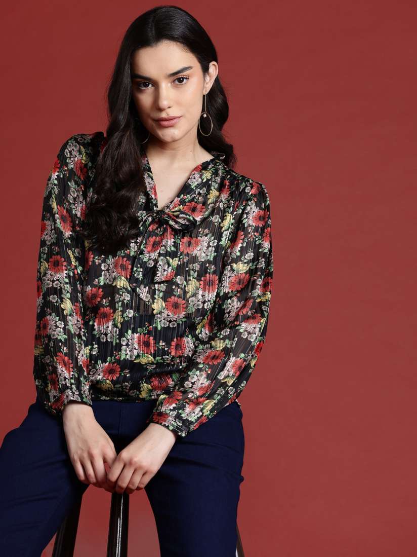 Best tops on myntra sales