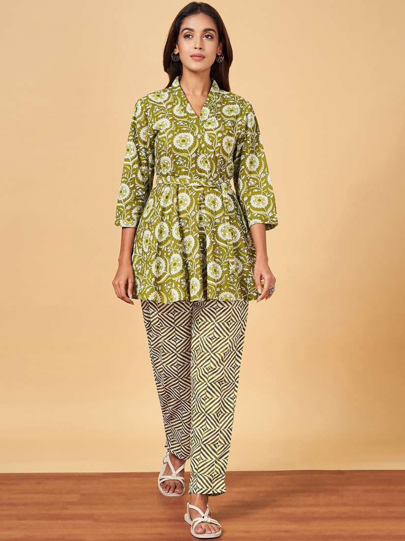 Buy YU by Pantaloons Floral Printed A Line Pure Cotton Kurti With Trousers Kurta Sets for Women 25996202 Myntra