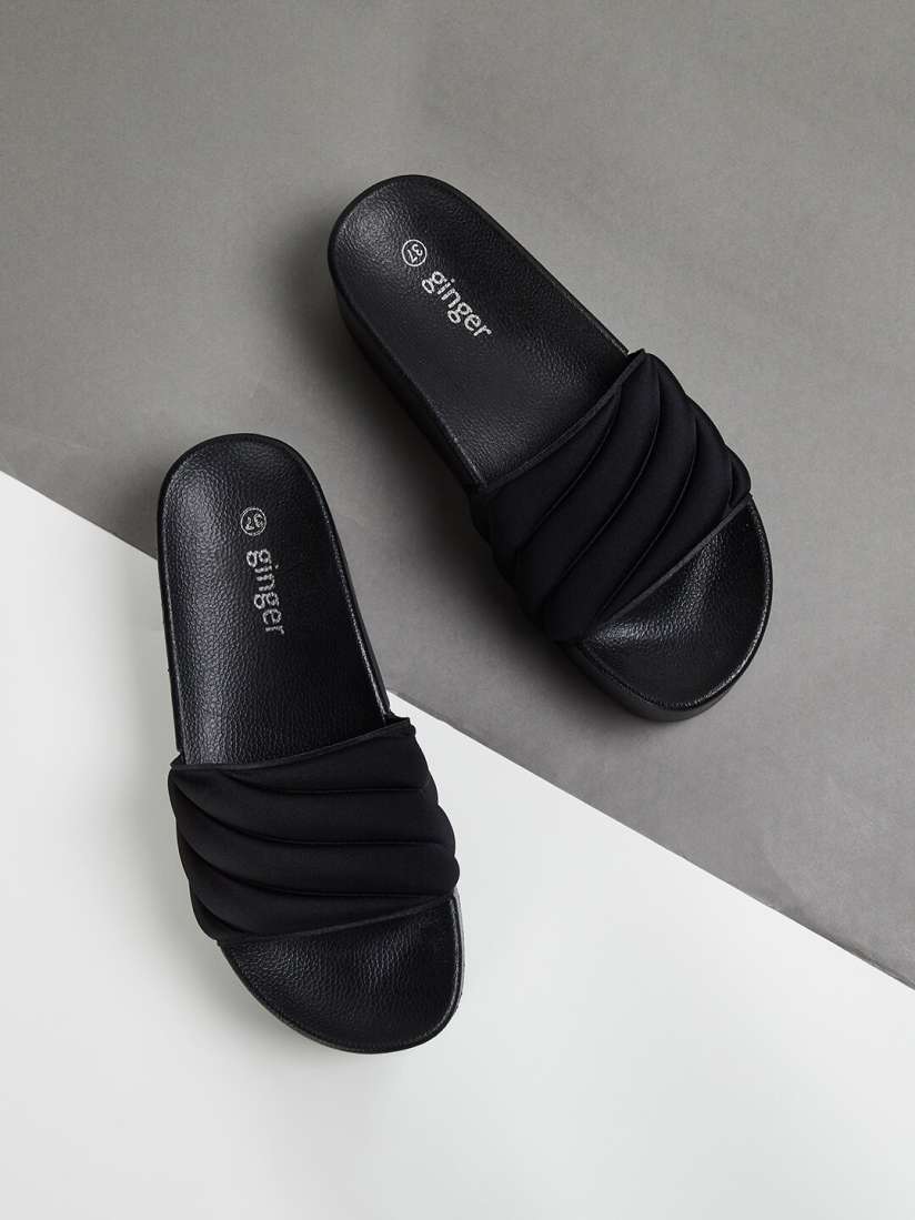 Ginger textured flip flops 2025