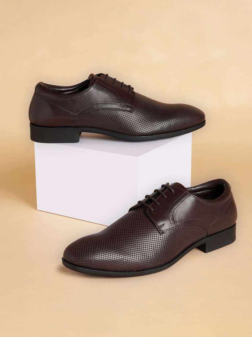 Byford formal shoes store