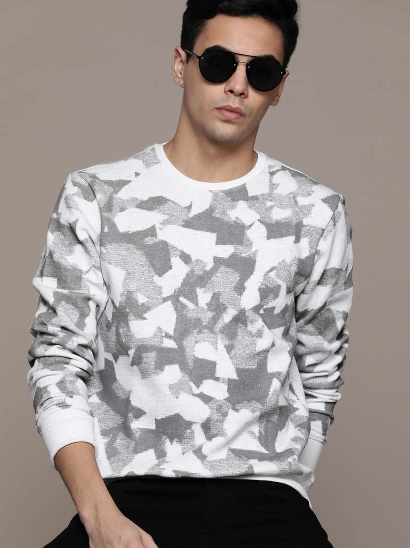 Sweatshirt for men myntra store
