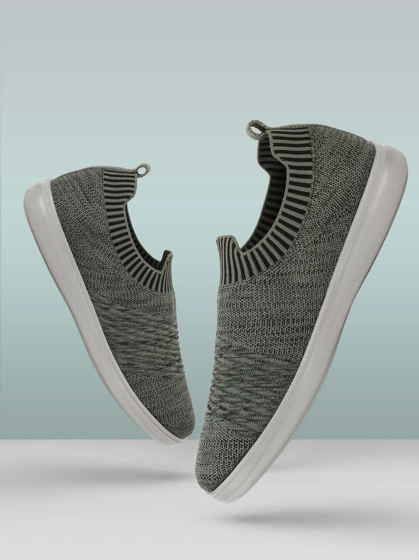 Flipkart Aqualite Shoes Price 55% OFF On BEEROCK Aqua-lite Running - Main Image