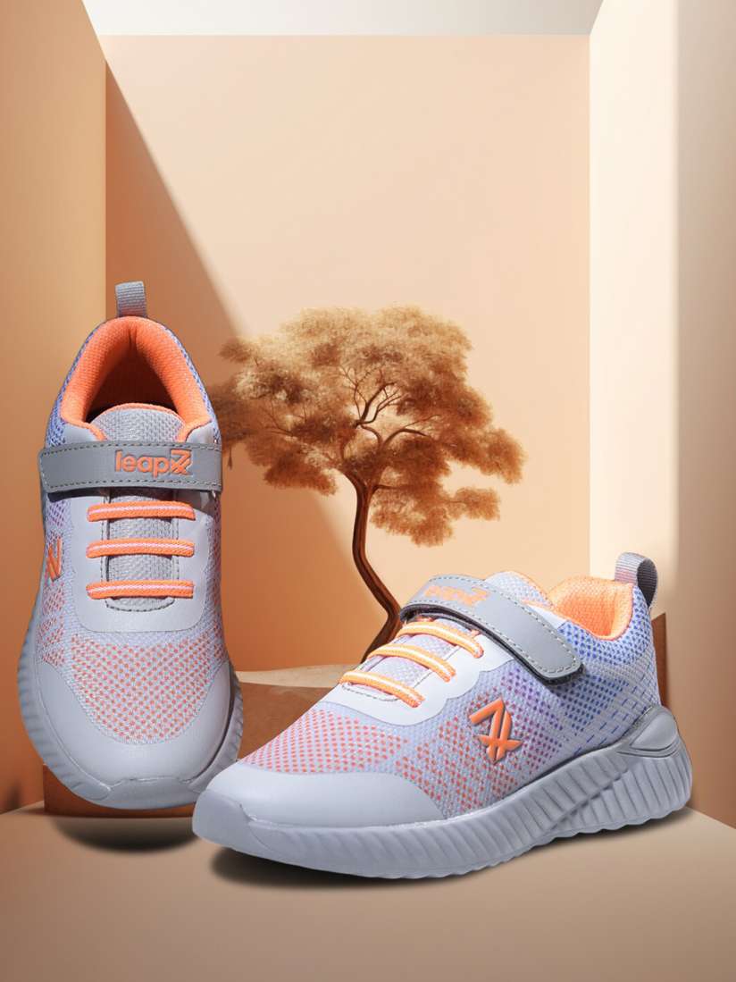 Kids velcro running shoes 2025
