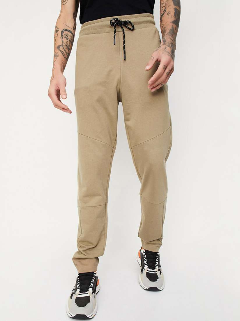 Max track pants mens deals