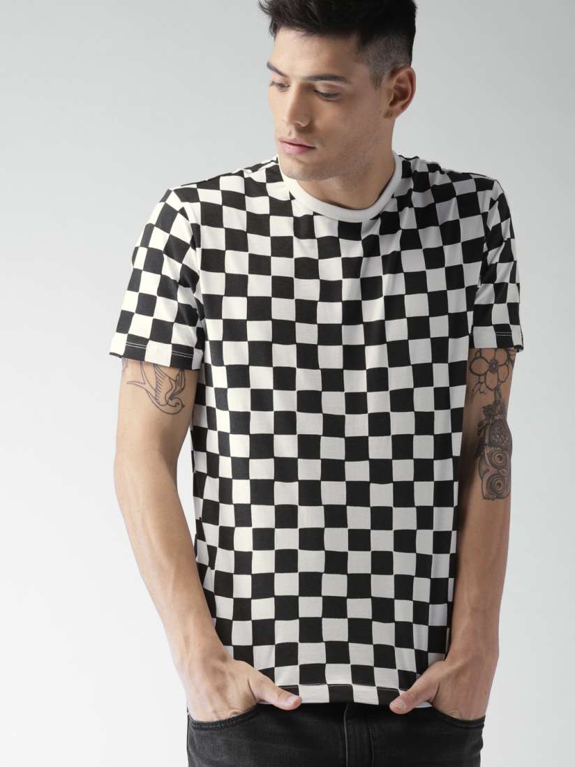 Buy Levis Men Black White Checked Round Neck T shirt Tshirts for Men 2607441 Myntra