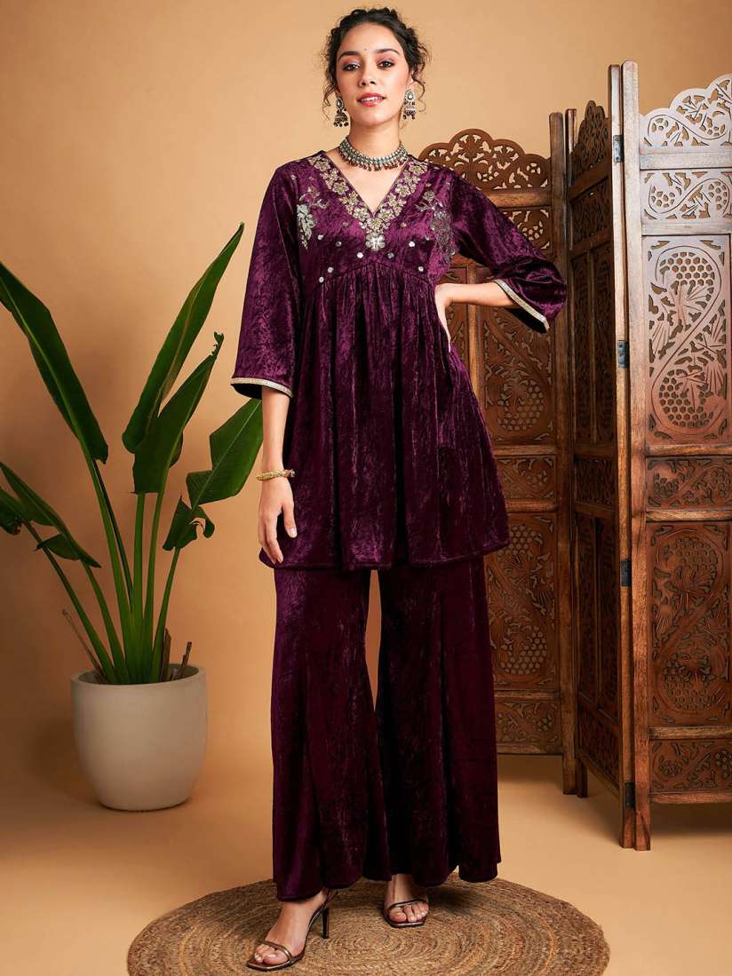Buy Shae by SASSAFRAS Embroidered Anarkali Kurti With Palazzo Set Kurta Sets for Women 26118678 Myntra