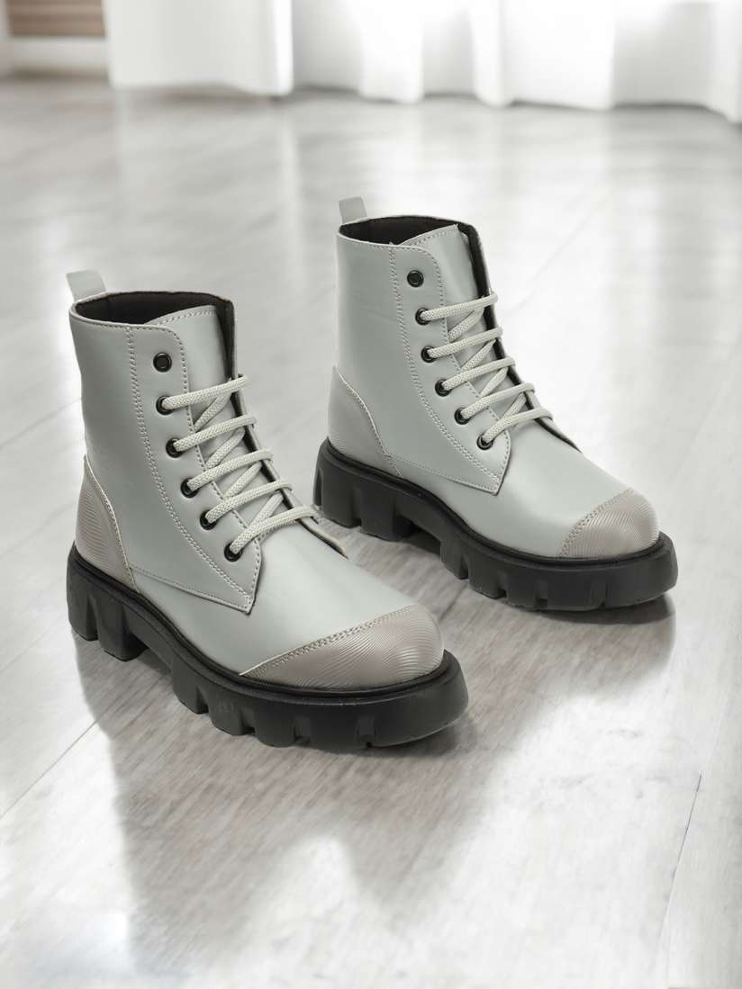 Myntra boots for ladies online