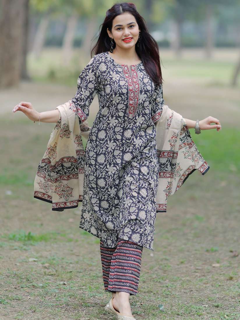 Buy Libas Women Floral Printed Regular Kantha Work Pure Cotton Kurta with Trousers Dupatta Kurta Sets for Women 26318562 Myntra