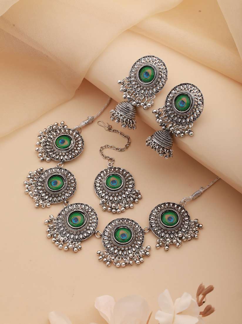 Maang tikka online myntra sale