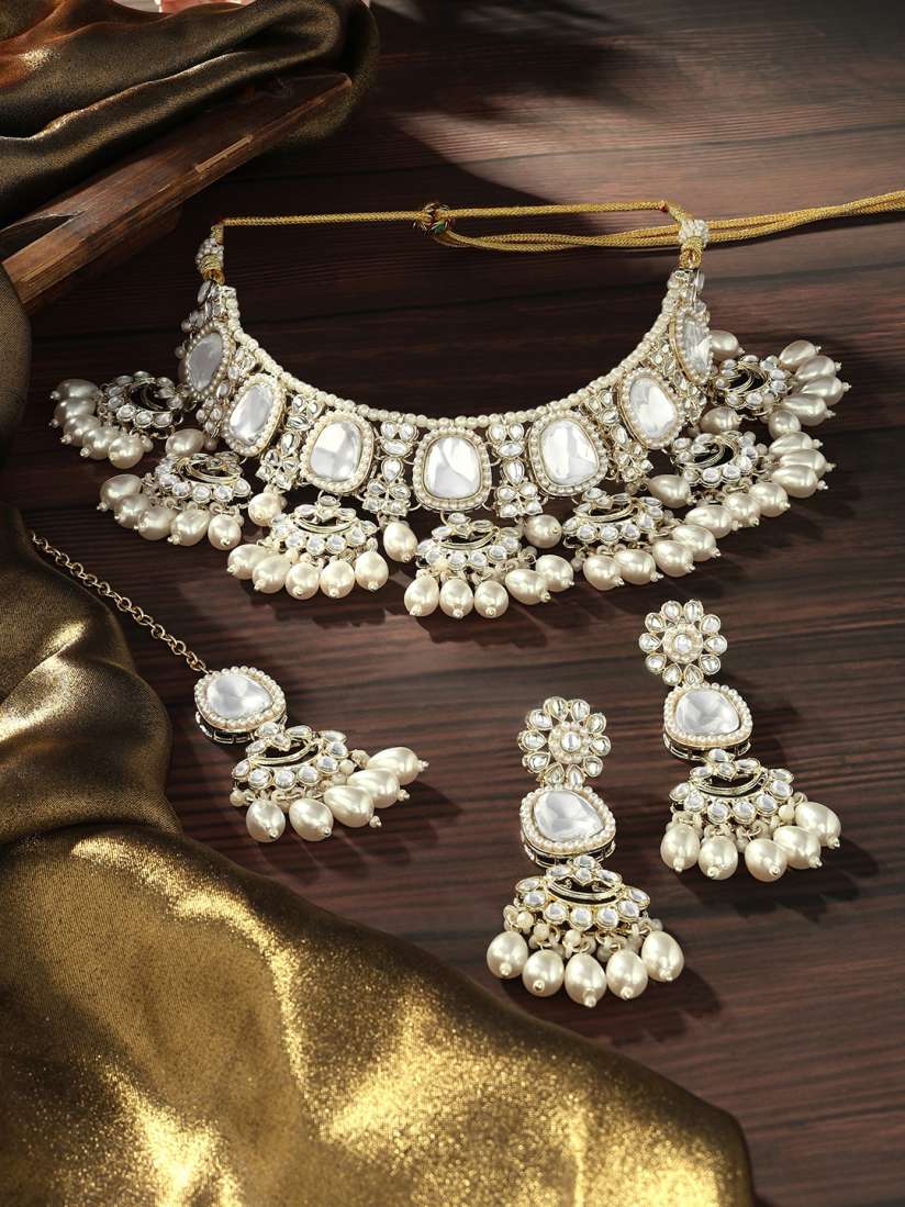 Buy Zaveri Pearls Gold Plated Kundan Studded Jewellery Set Jewellery Set for Women 26381982 Myntra