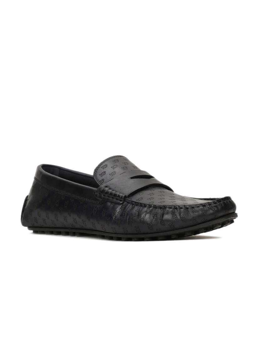 Hush puppies myntra hot sale
