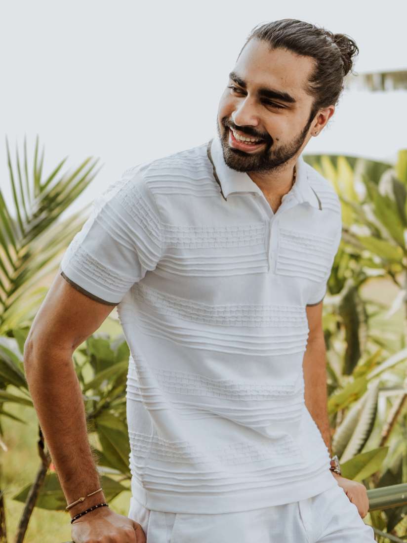 White t shirt myntra cheap