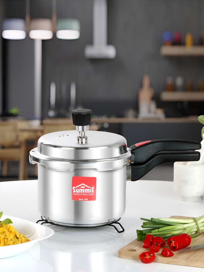 SUMMIT Outerlid 3L Supreme Aluminium Pressure Cooker