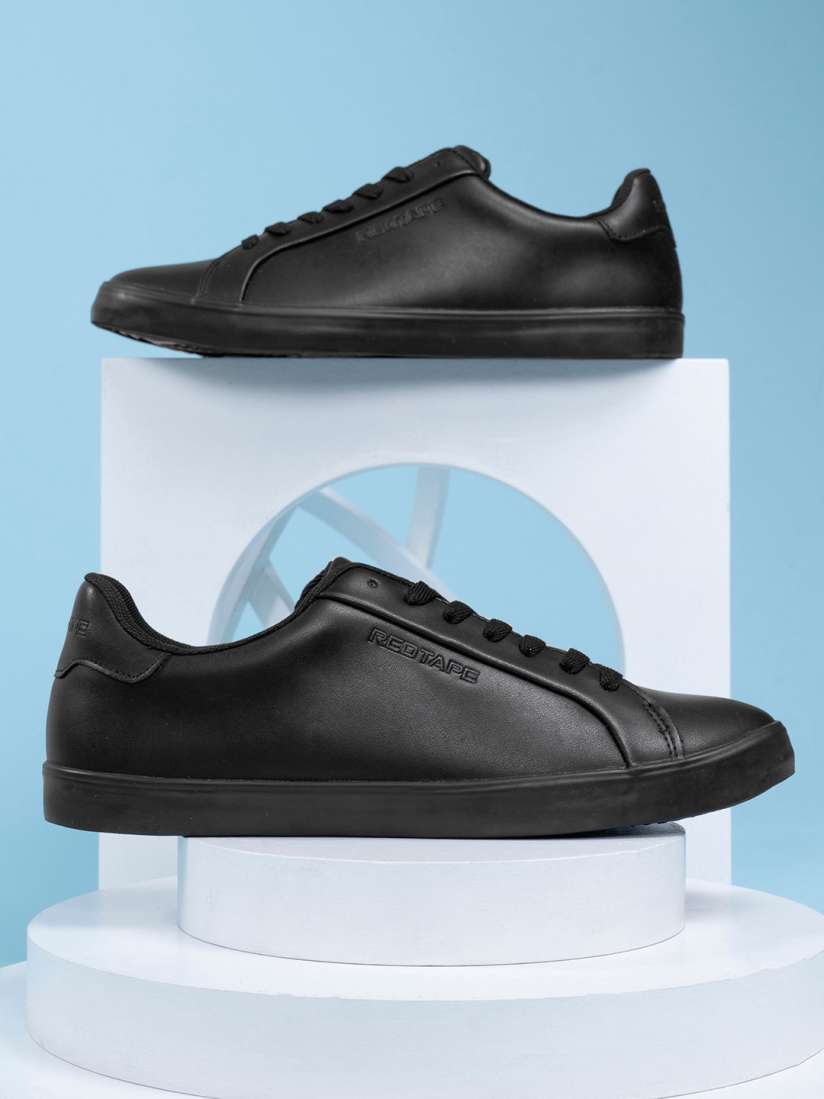 Mens slip resistant sneakers clearance