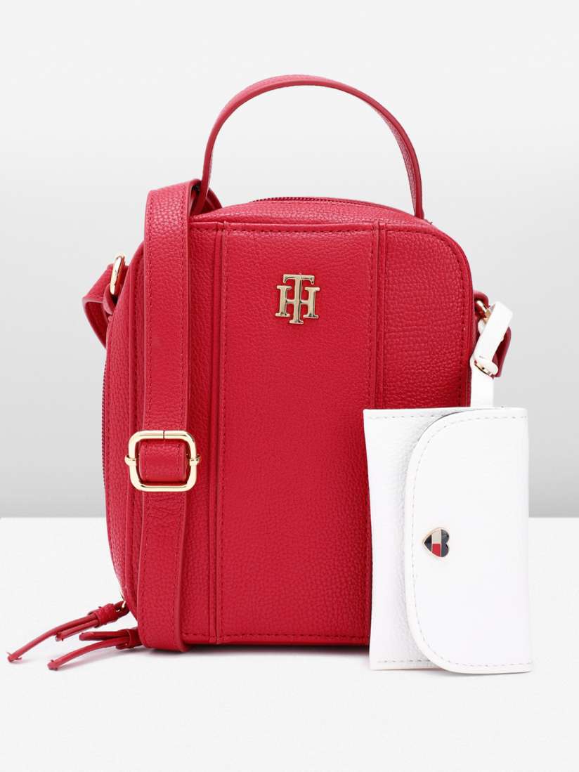 Tommy hilfiger bags myntra cheap