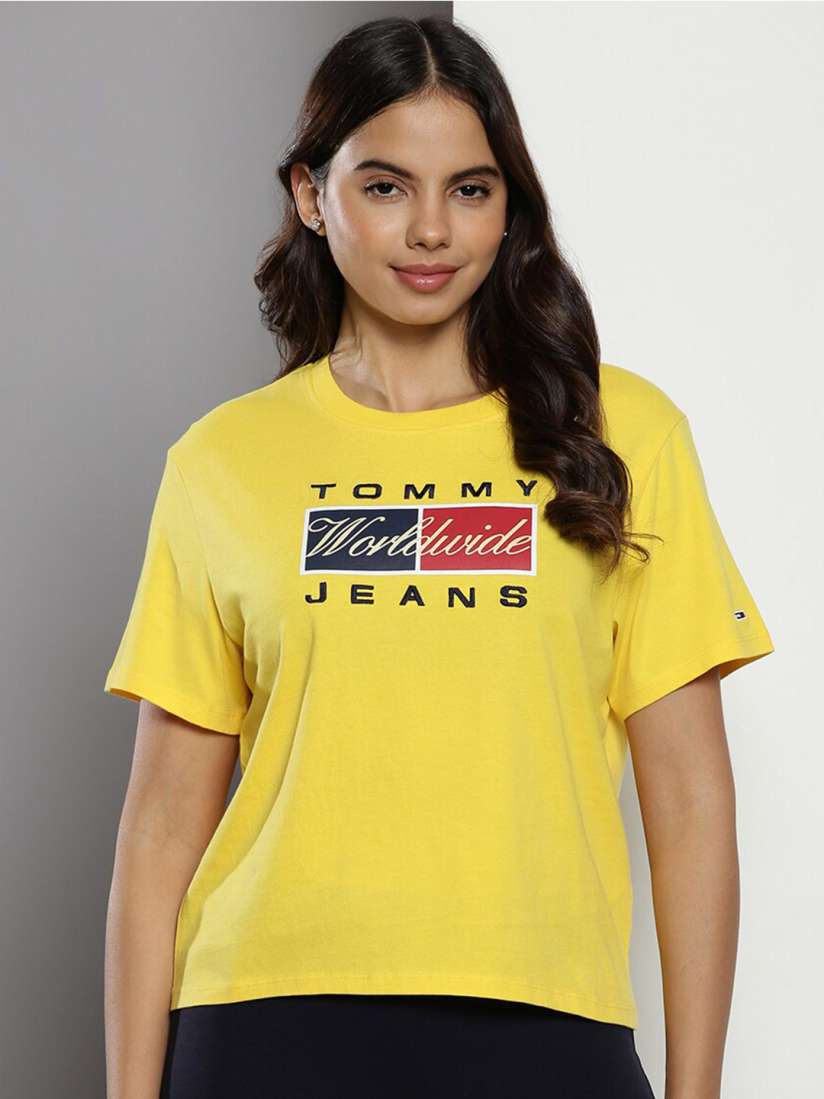 Yellow t shirt tommy hilfiger deals