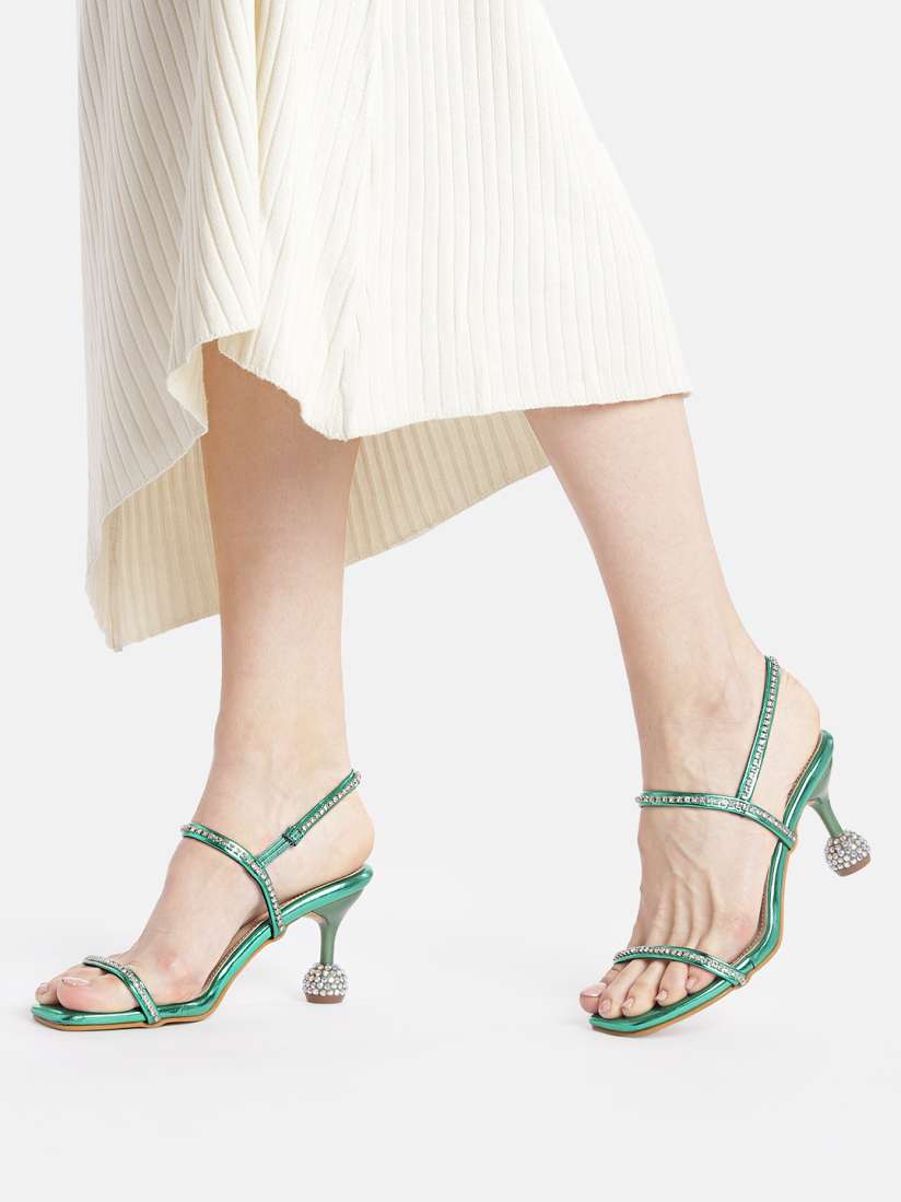 Myntra sandals heels deals