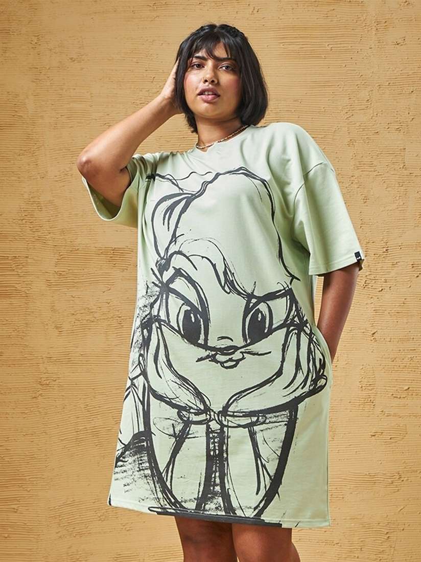 Buy Bewakoof Plus Size Looney Tunes Graphic Printed T-shirt Style