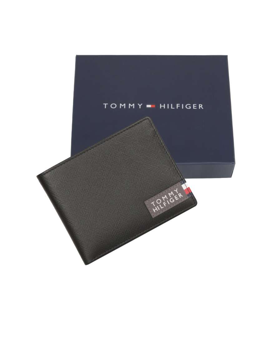 Tommy hilfiger wallets myntra on sale