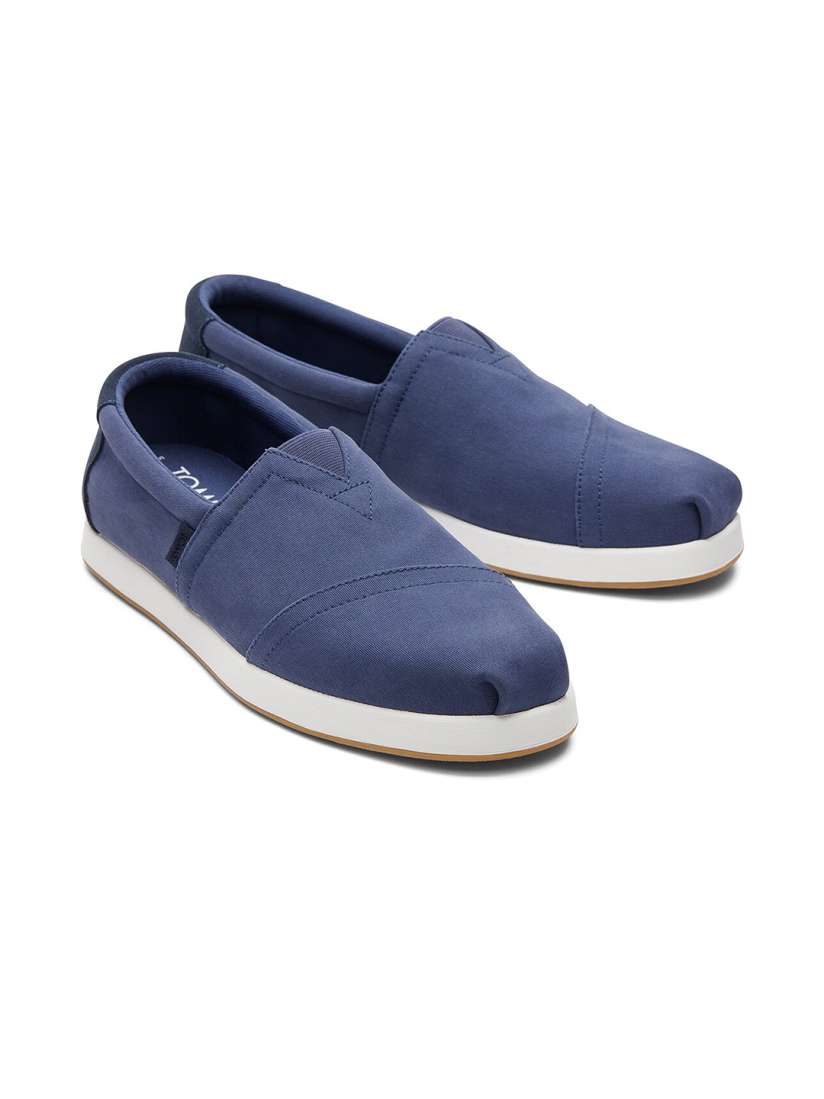 Buy TOMS Men Comfort Insole Contrast Sole Suede Slip On Sneakers Casual Shoes for Men 26911948 Myntra