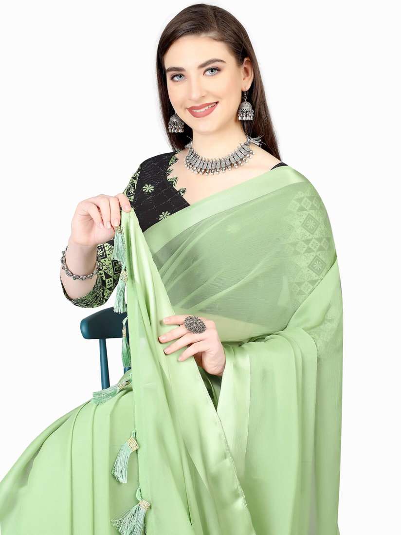 Myntra plain saree clearance