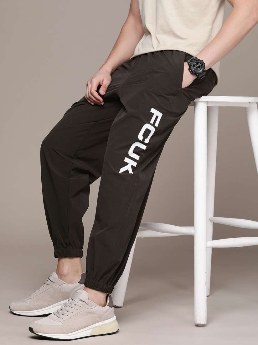 Printed jogger pants online