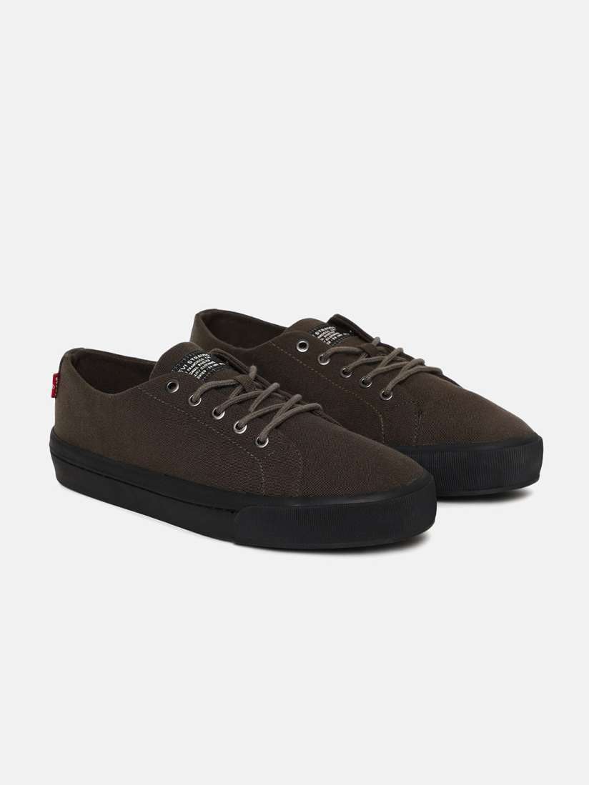 Levi's canvas upper shoes online