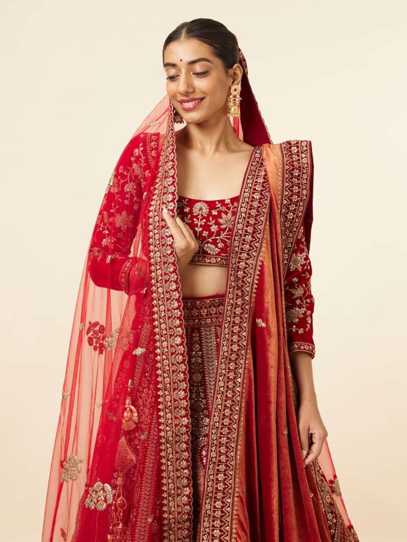 Buy MOHEY Embroidered Velvet Semi Stitched Lehenga Unstitched Blouse With Dupatta Belt Lehenga Choli for Women 27124656 Myntra