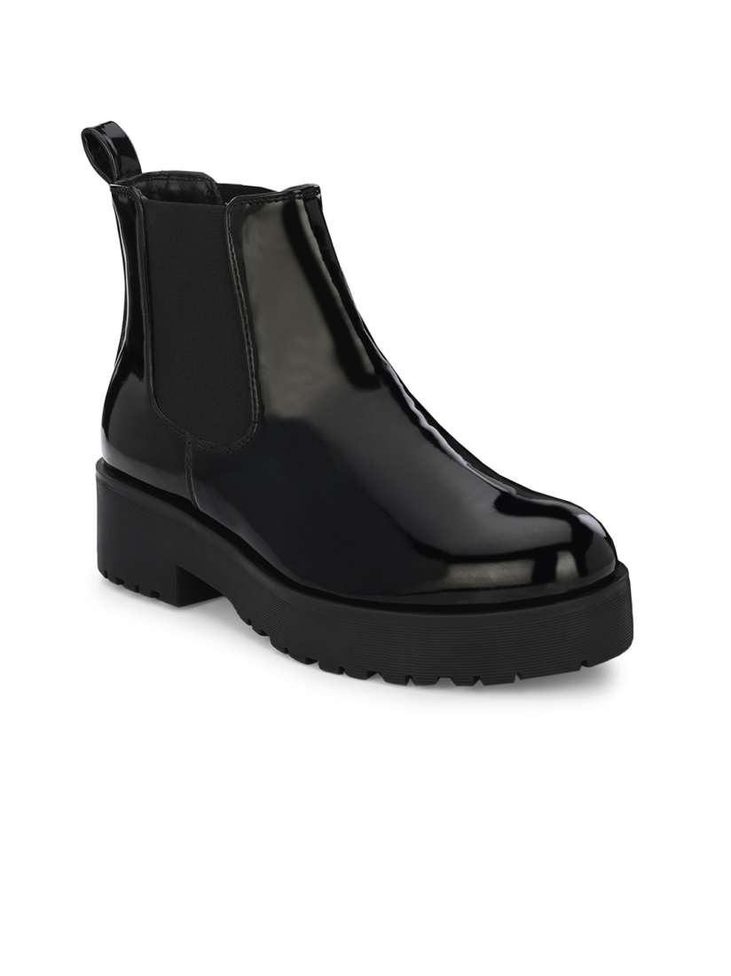 Chelsea boots myntra cheap