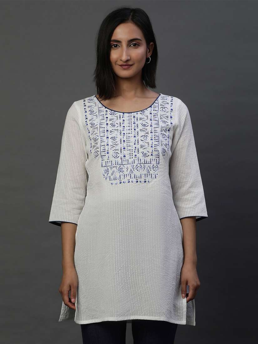 Aurelia kurtis on myntra best sale