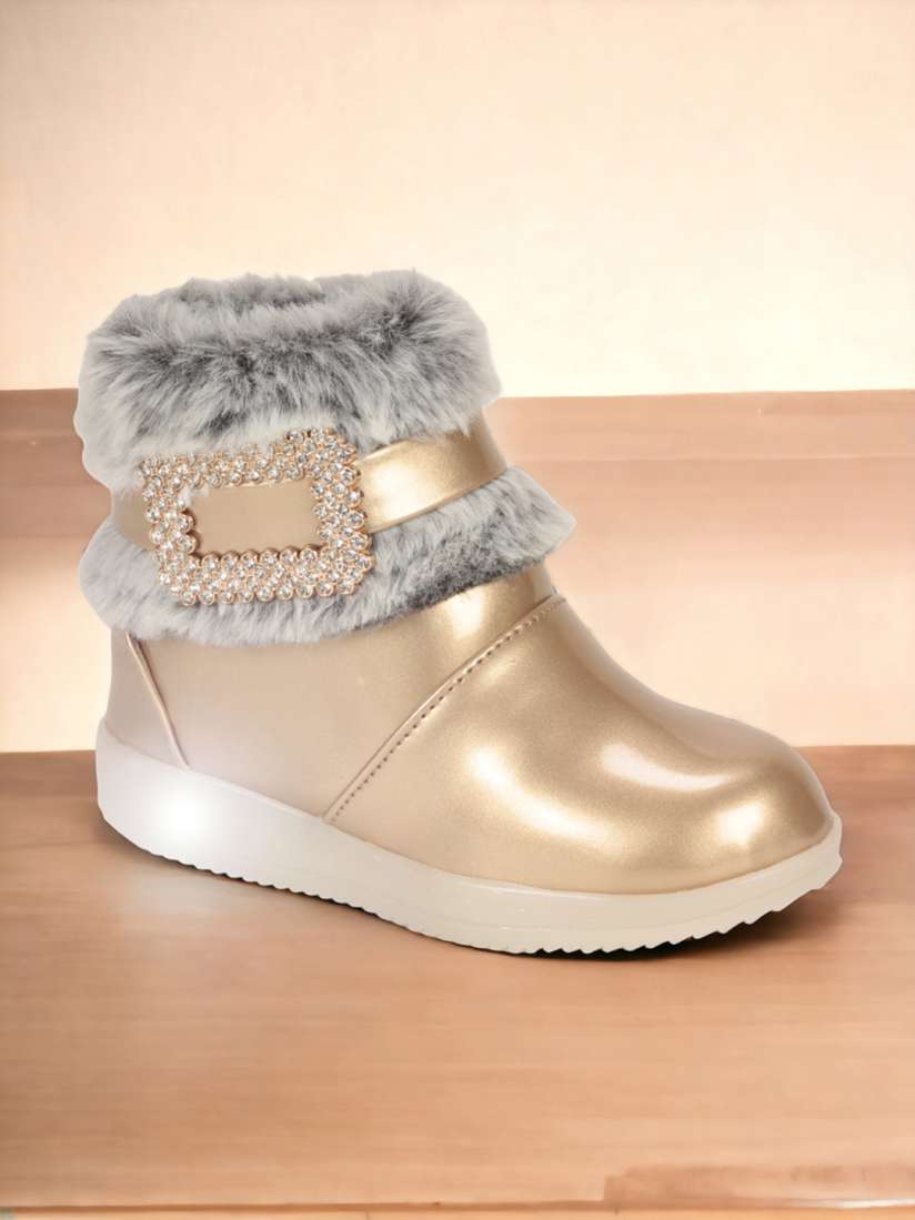 Boots for girls myntra sale