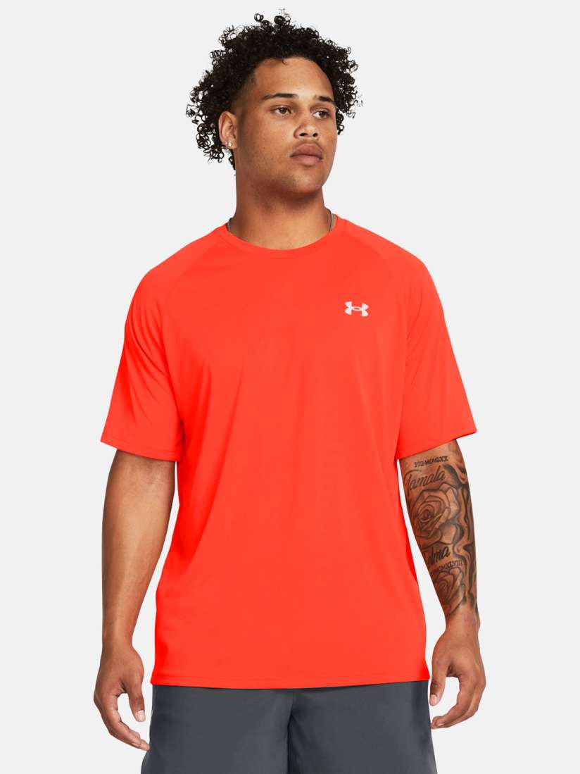 Under armour t shirts myntra hot sale