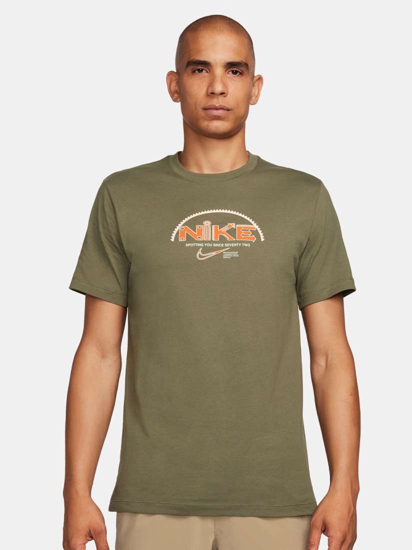 Nike t shirt myntra sales