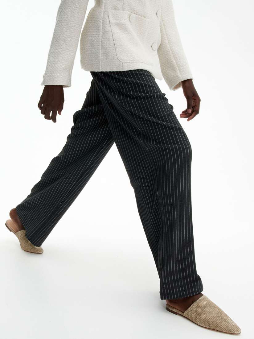 Buy H M Women Jersey Crepe Trousers Trousers for Women 27298006 Myntra