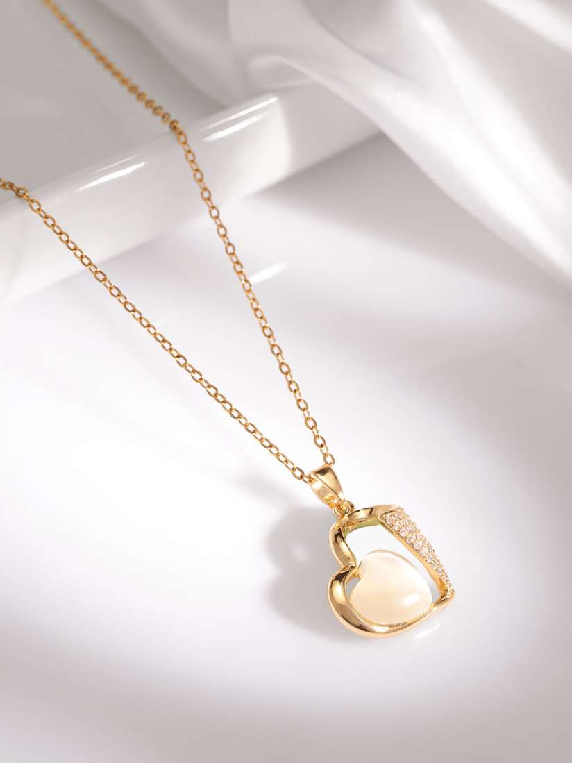 Myntra pendant deals