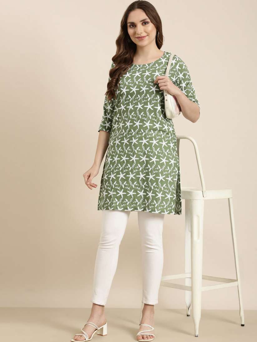 Floral kurtis on myntra clearance